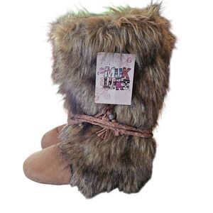 Muk Luks Fuzzy Browns Tans Faux Fur Slippers New with tags Size XL size 9-10